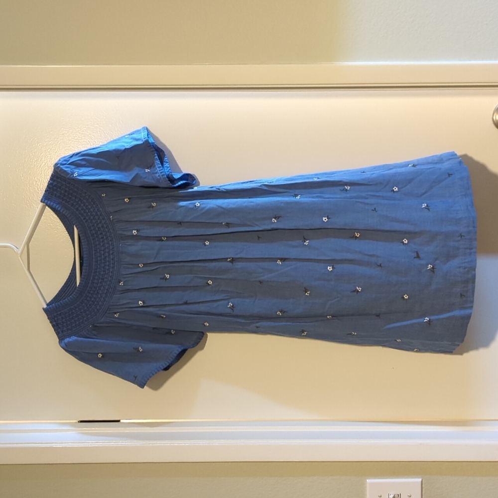 New Old Navy dress with pockets